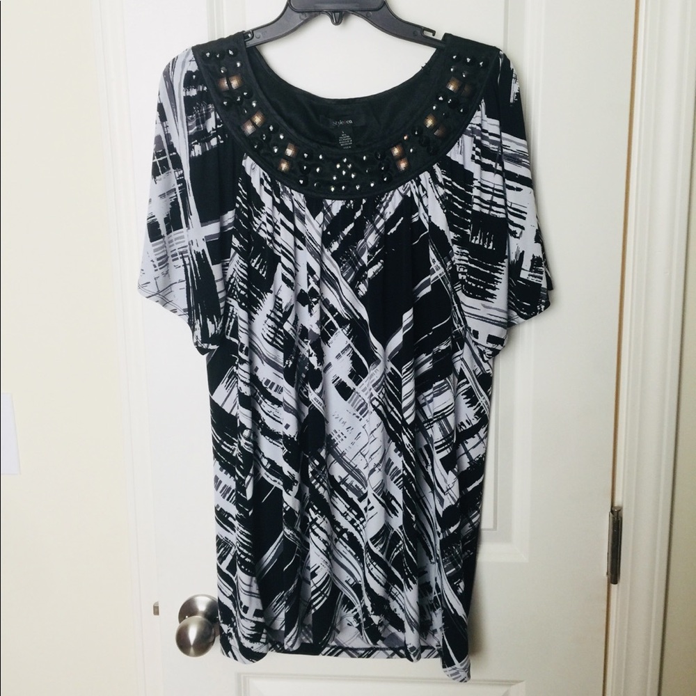 Black & White Blouse